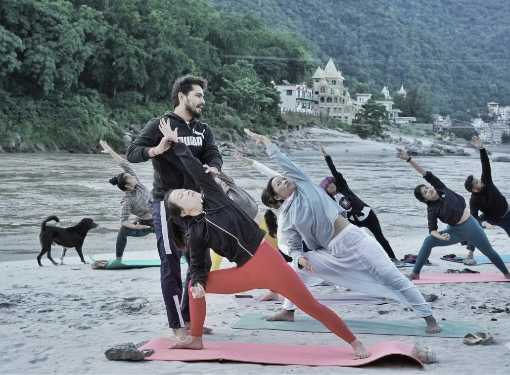 100 Hour Yoga Teacher Training In Rishikesh